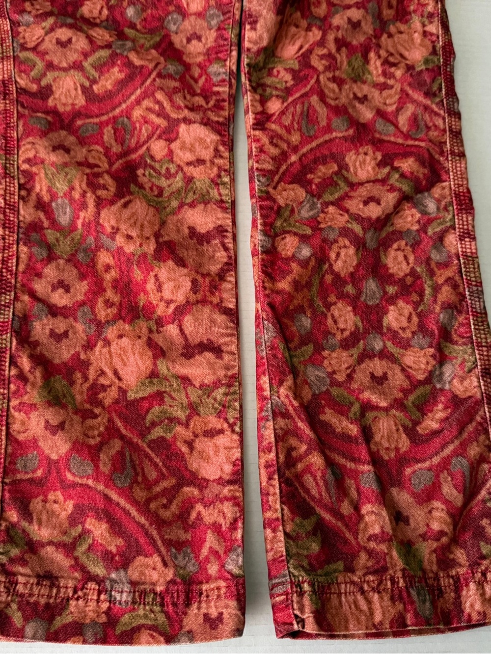Free People Floral Red Multicolor Floral Velour Ankle Jeans Stretch Women's Sz 8 - Picture 7 of 9